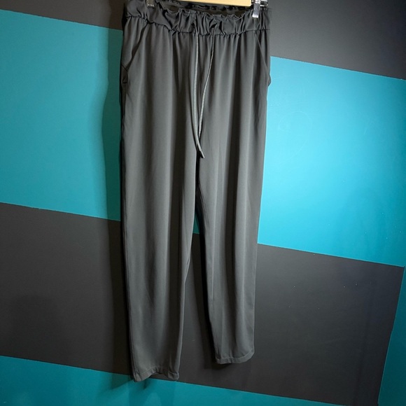 Lululemon Keep Moving Pant Women size 8 - Picture 6 of 16
